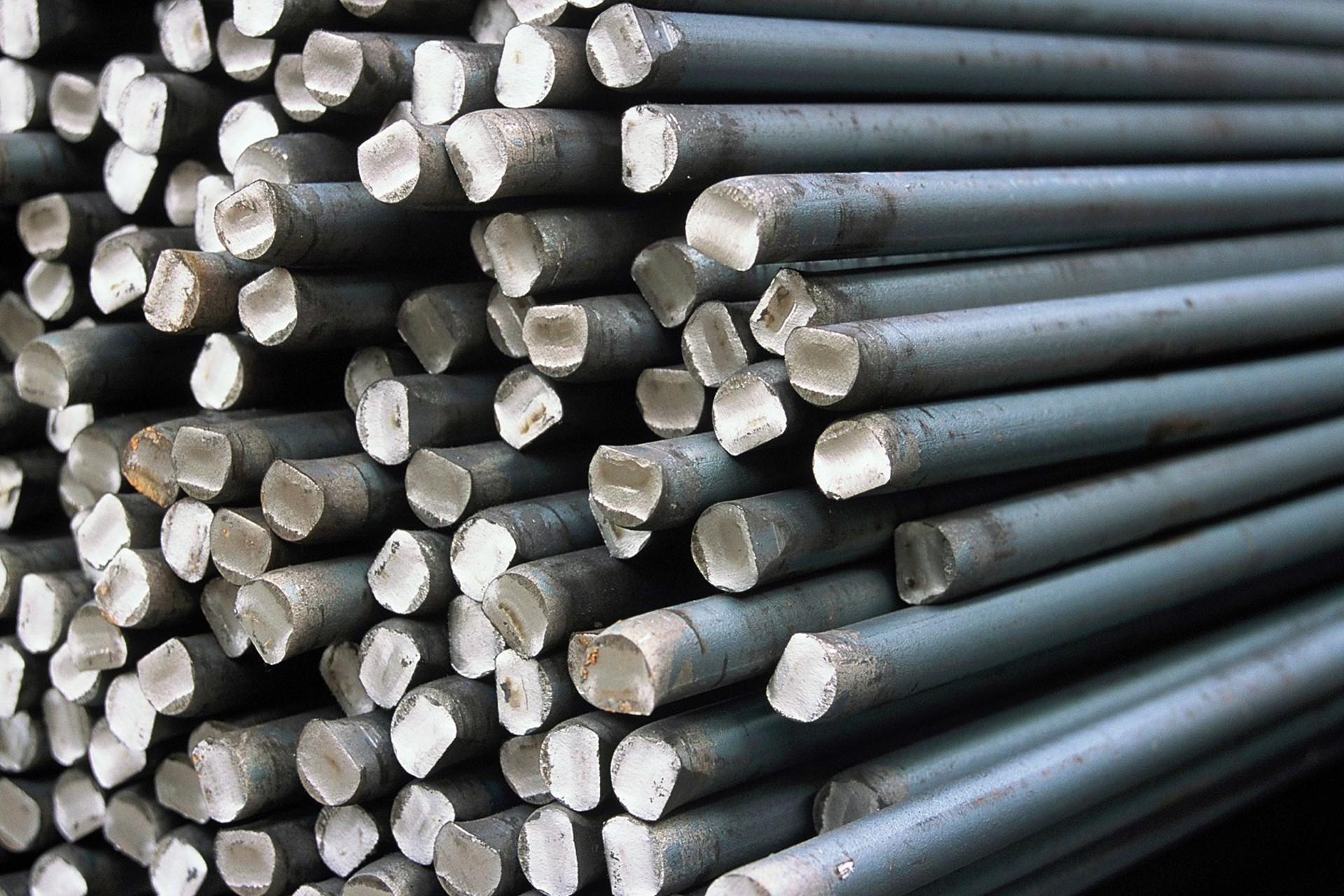 R6 Steel Bar